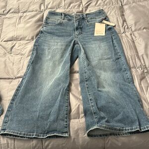 NWT  - NYDJ wide leg capri